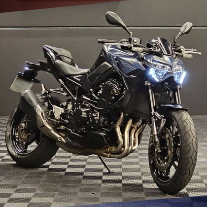 KAWASAKI Z900 